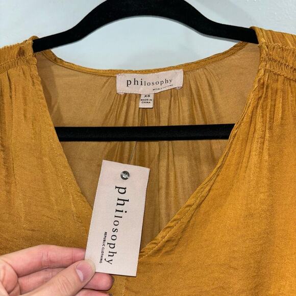 Philosophy Gold Puff Sleeve Smocked Waist Pleated Blouse Size XS NWT - Picture 9 of 14